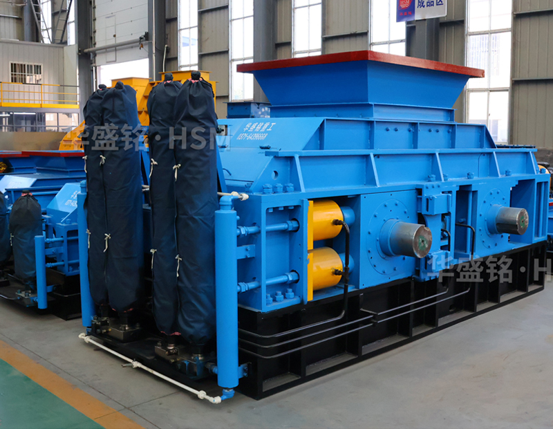 沙場用大型全液壓對輥制砂機(jī)多少錢一臺(tái)